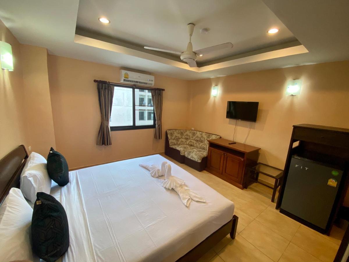 Star Guesthouse Patong Bagian luar foto